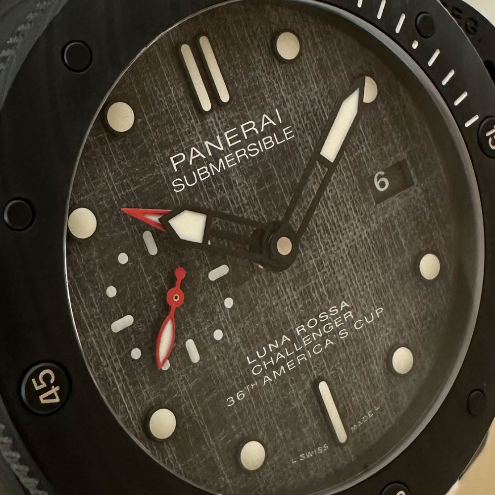 Panerai Luminor Submersible Luna Rossa PAM01039 4