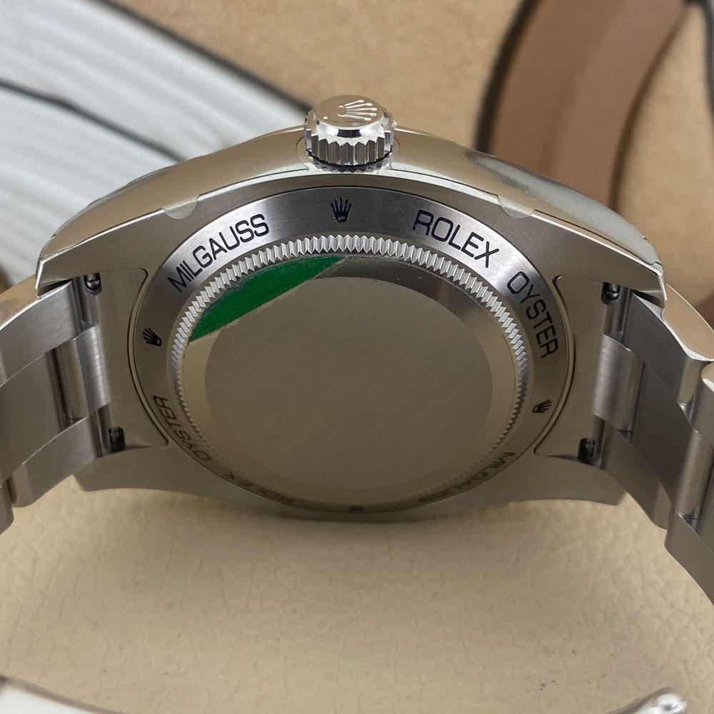 Rolex Milgauss Vetro Verde NOS 116400GV 9