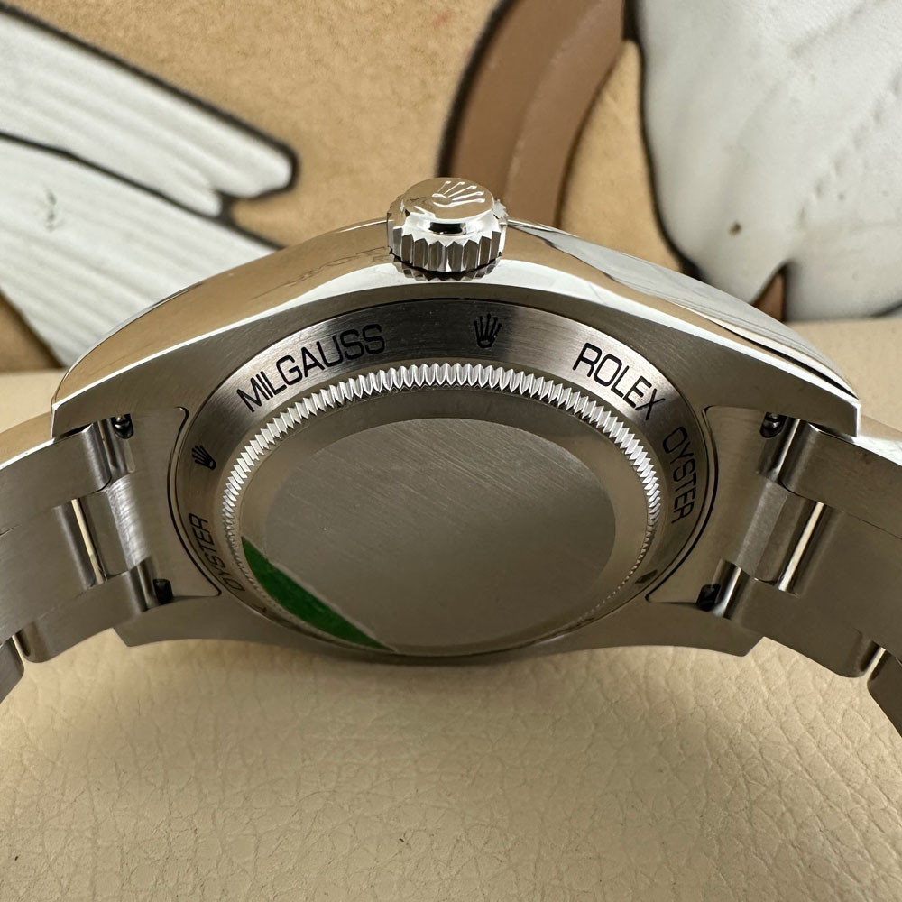 Rolex Milgauss ZBlue Nos 116400GV 8