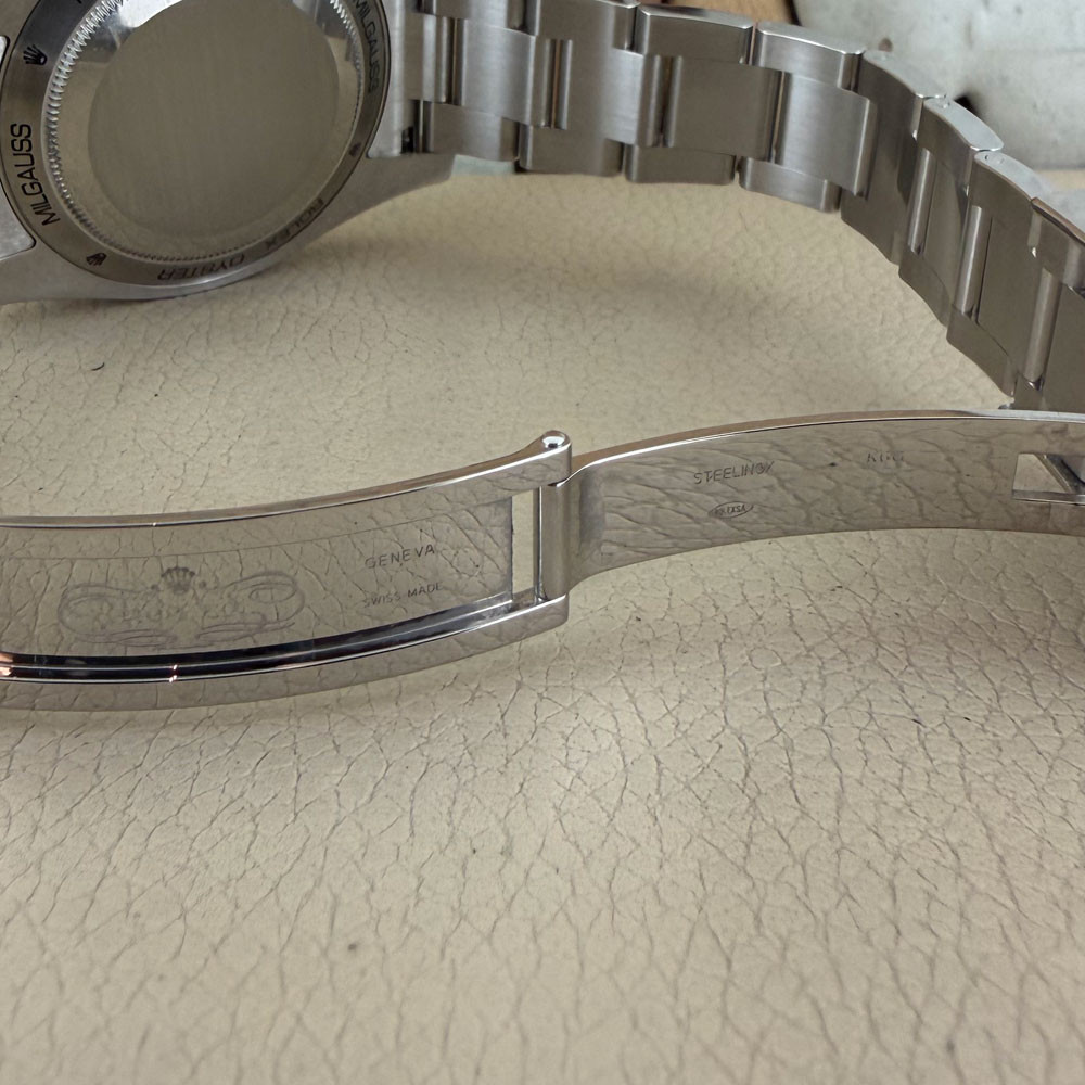 Rolex Milgauss Z Blue 116400GV 11