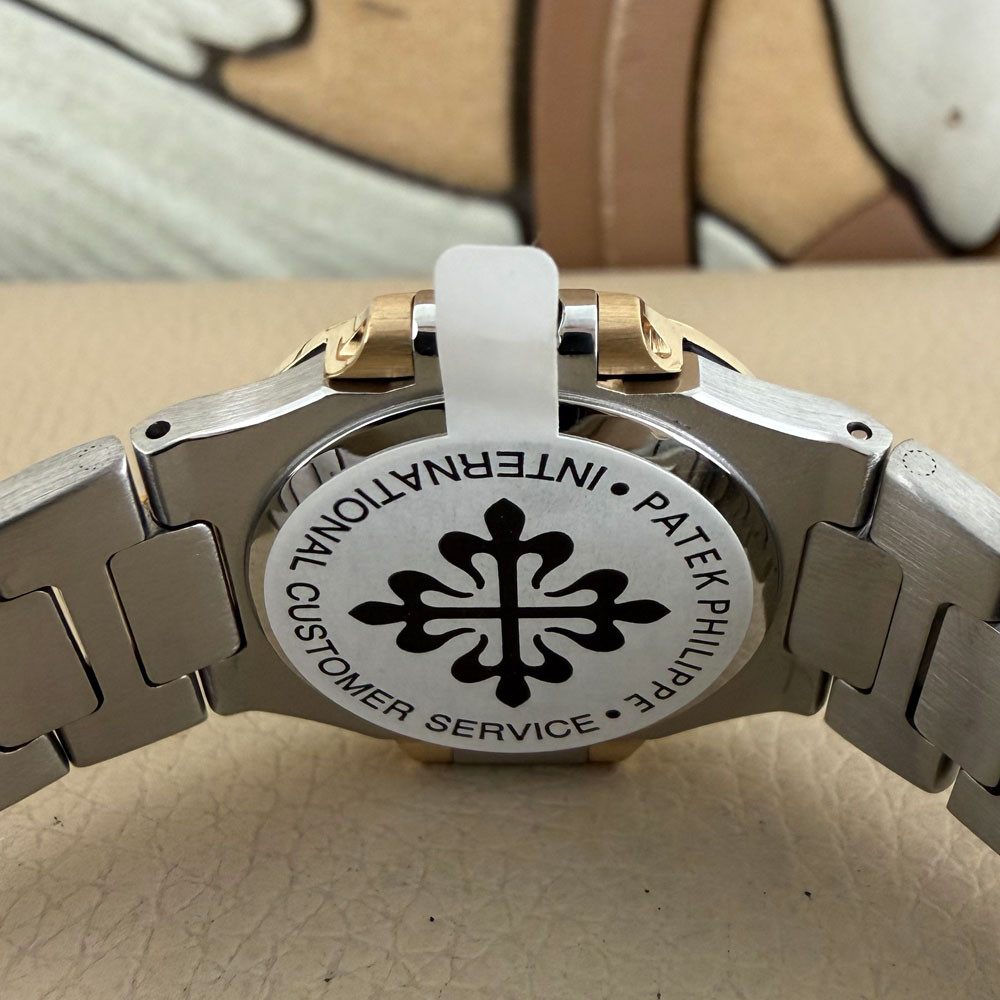 Patek Philippe Nautilus Lady 4700/1 8
