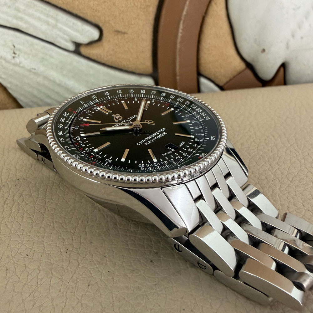 Breitling Navitimer Green Dial A17326 12