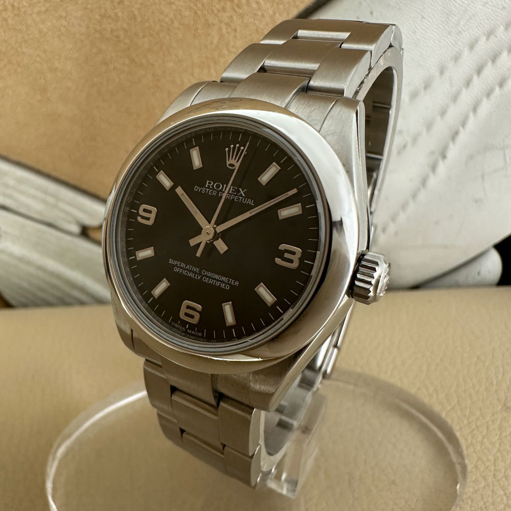Rolex Oyster Perpetual 31mm Black 177200 2