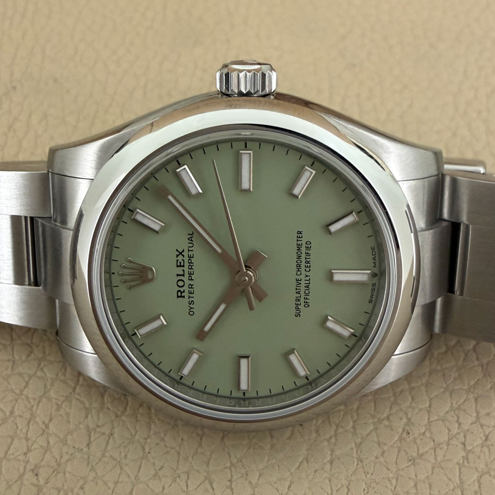 Rolex Oyster Perpetual 31mm Pistachio 277200 15