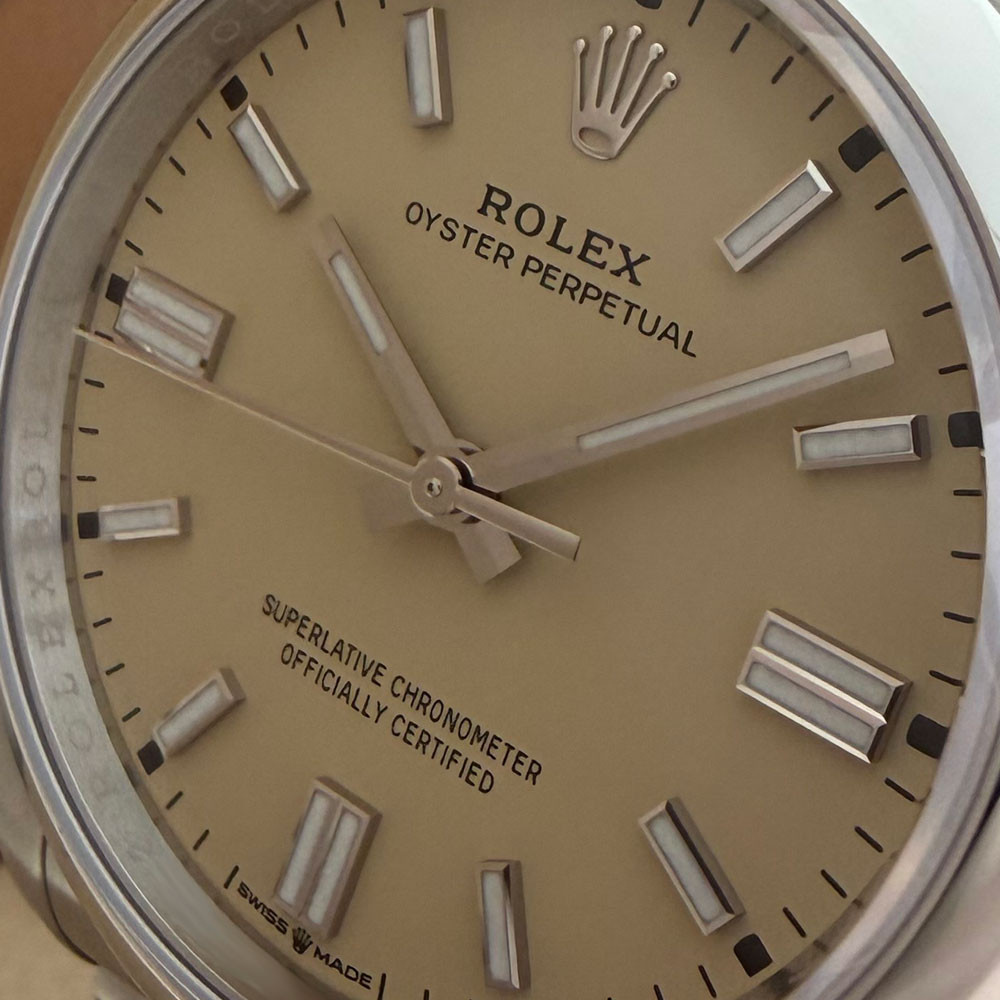 Rolex Oyster Perpetual 36mm Beige 126000 5