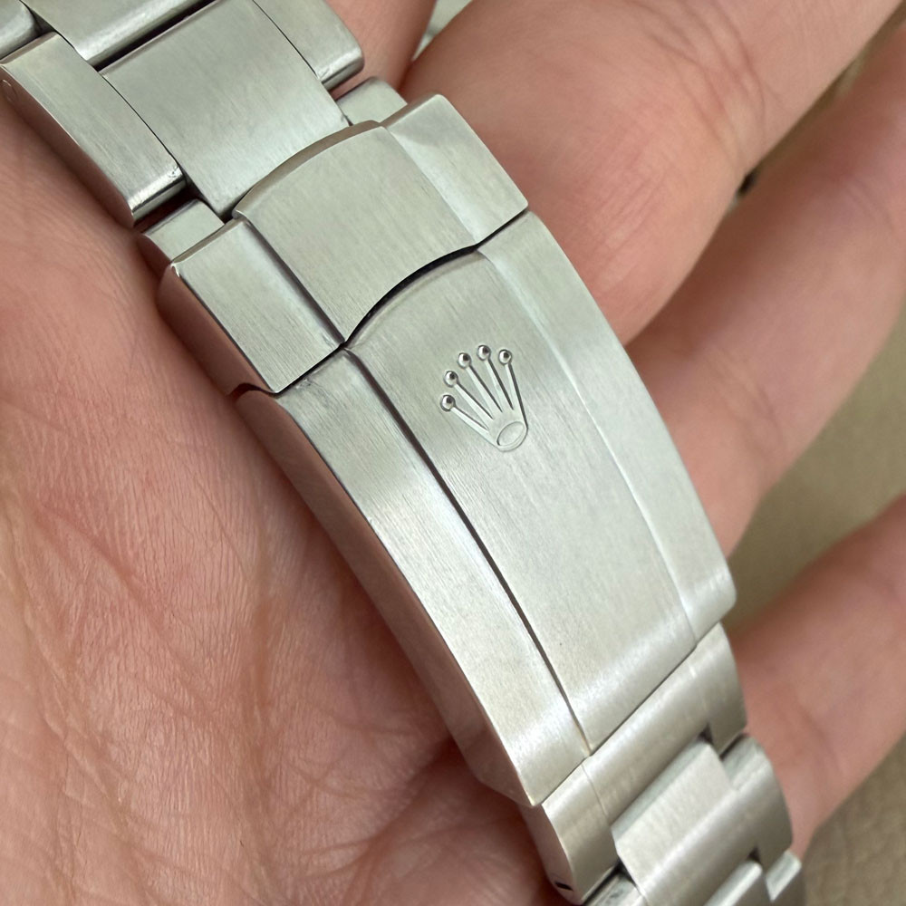 Rolex Oyster Perpetual 36mm Black 126000 9