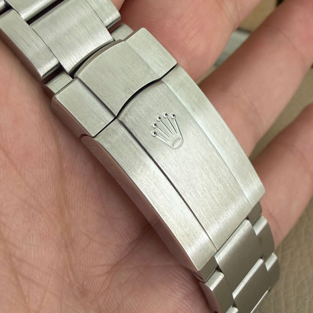 Rolex Oyster Perpetual 36mm Green 126000 9