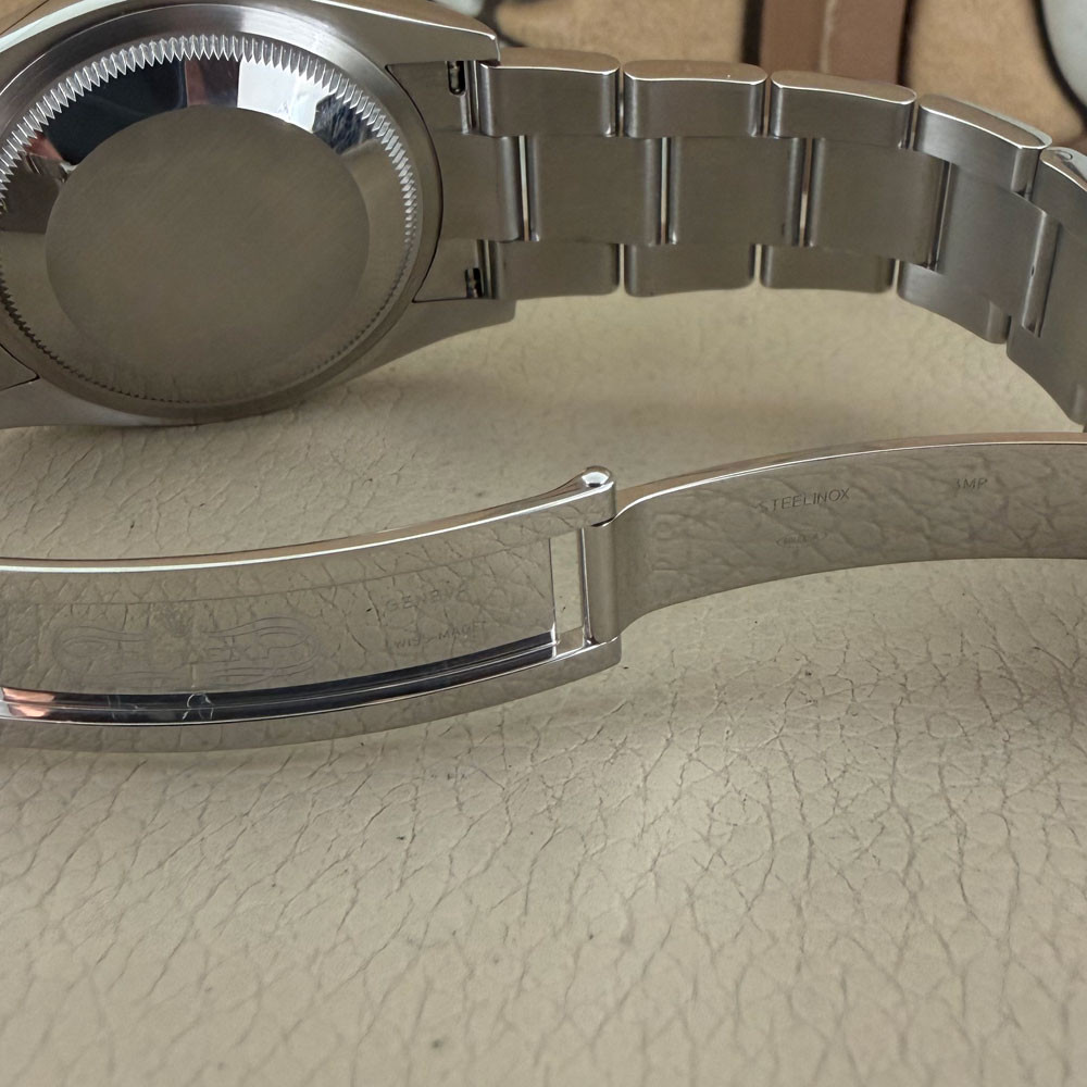 Rolex Oyster Perpetual 36mm Green 126000 11