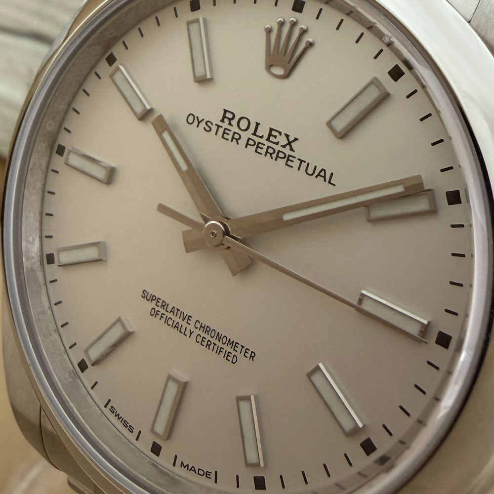 Rolex Oyster Perpetual 39mm White 114300 5