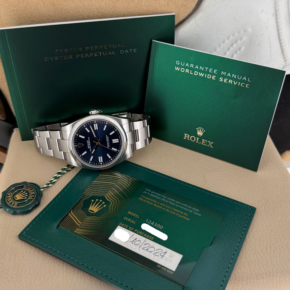 Rolex Oyster Perpetual 41 Blue 124300 1
