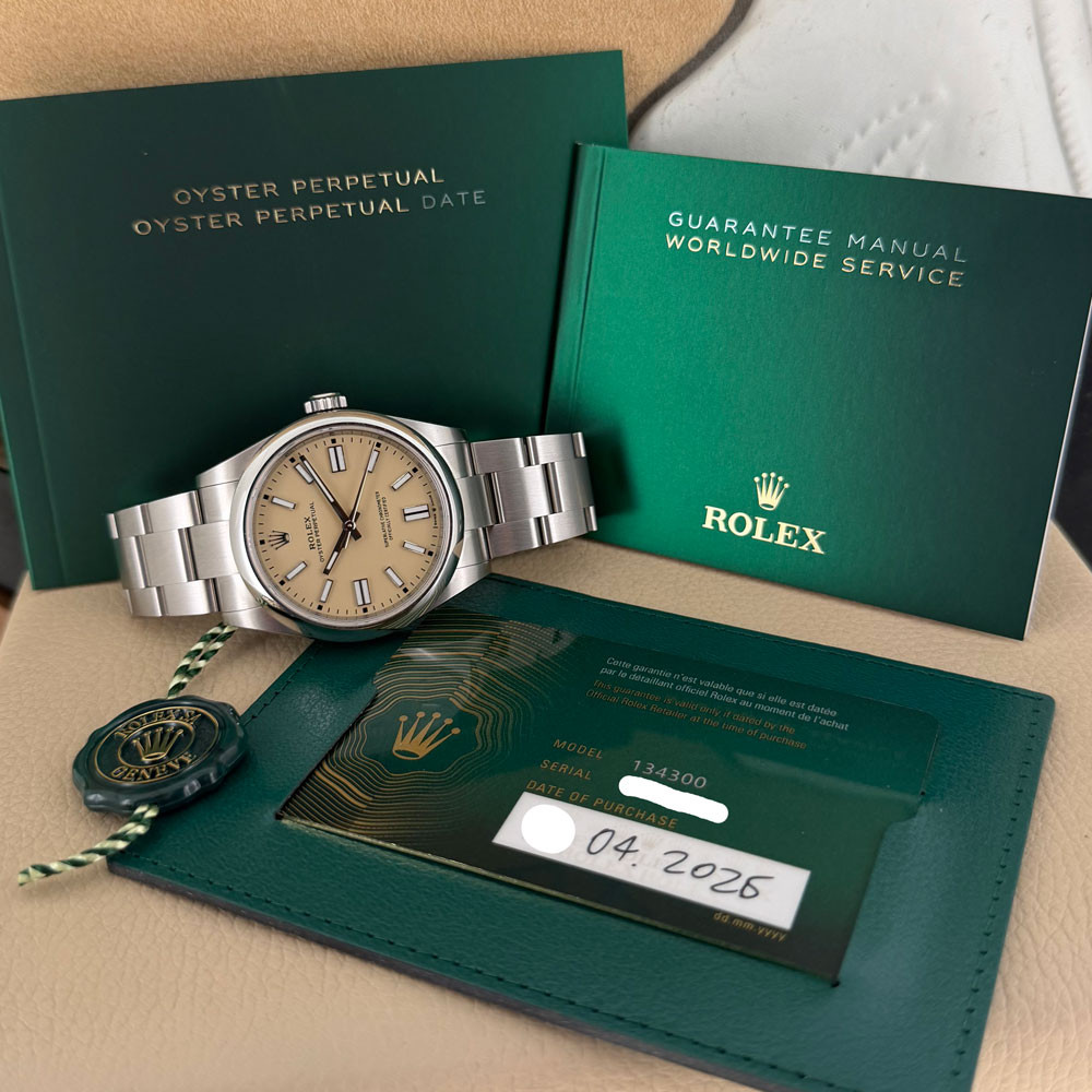 Rolex Oyster Perpetual 41 Beige 134300 1