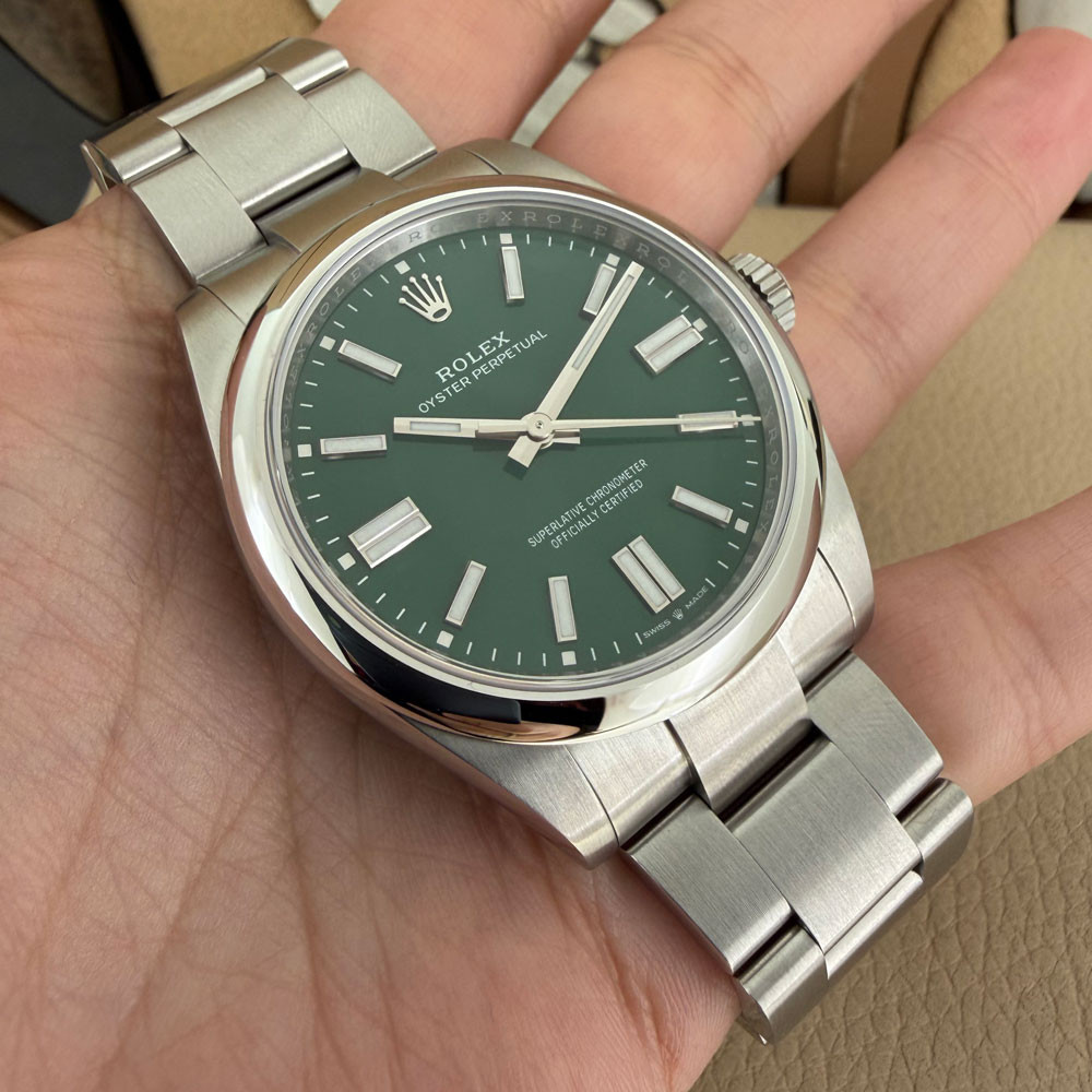 Rolex Oyster Perpetual 41 Green 134300 10