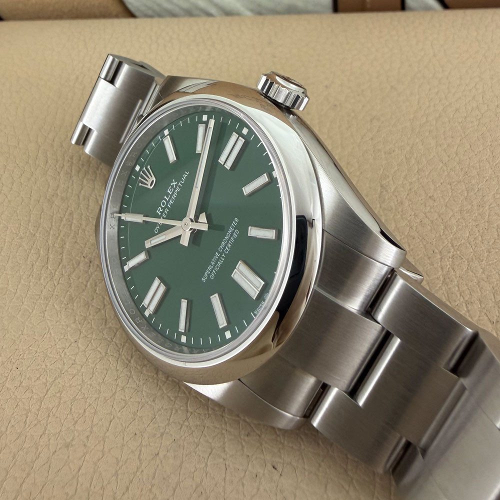 Rolex Oyster Perpetual 41 Green 134300 14