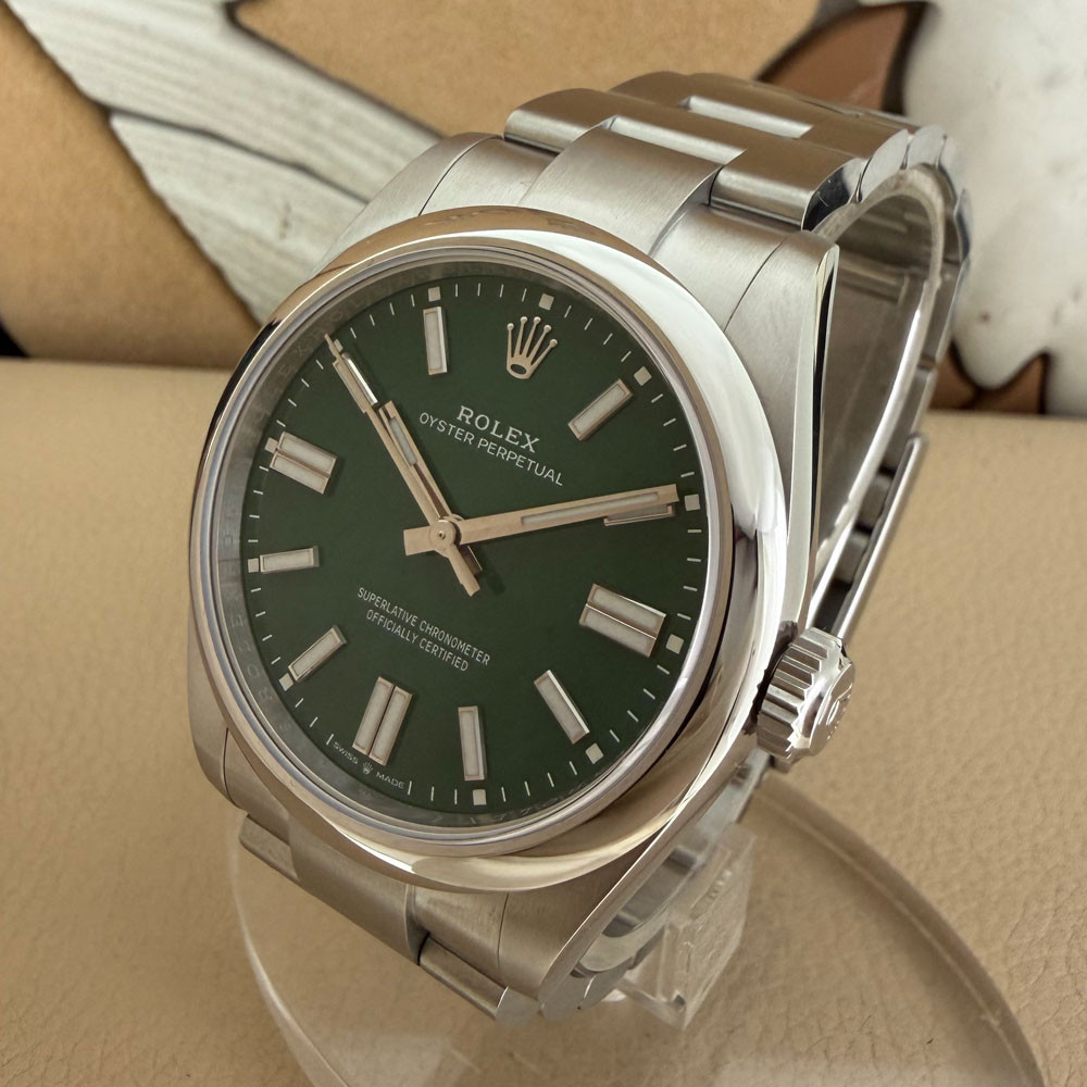 Rolex Oyster Perpetual 41 Green 134300 2