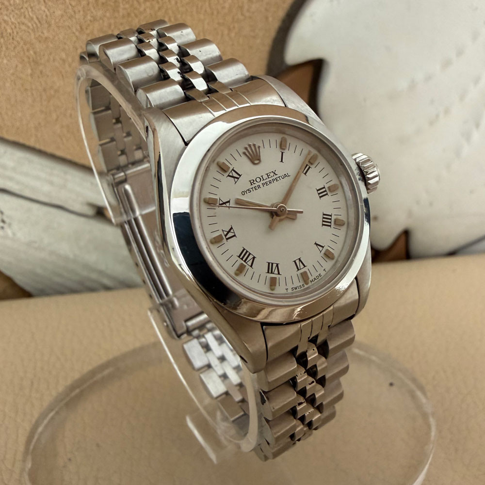 Rolex Oyster Perpetual Lady 67180 3