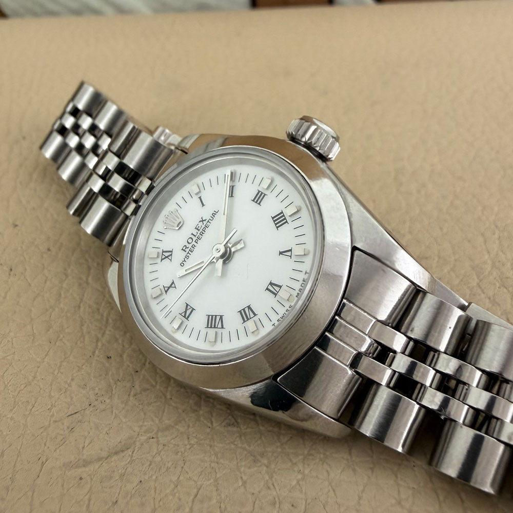 Rolex Oyster Perpetual Lady 67180 13