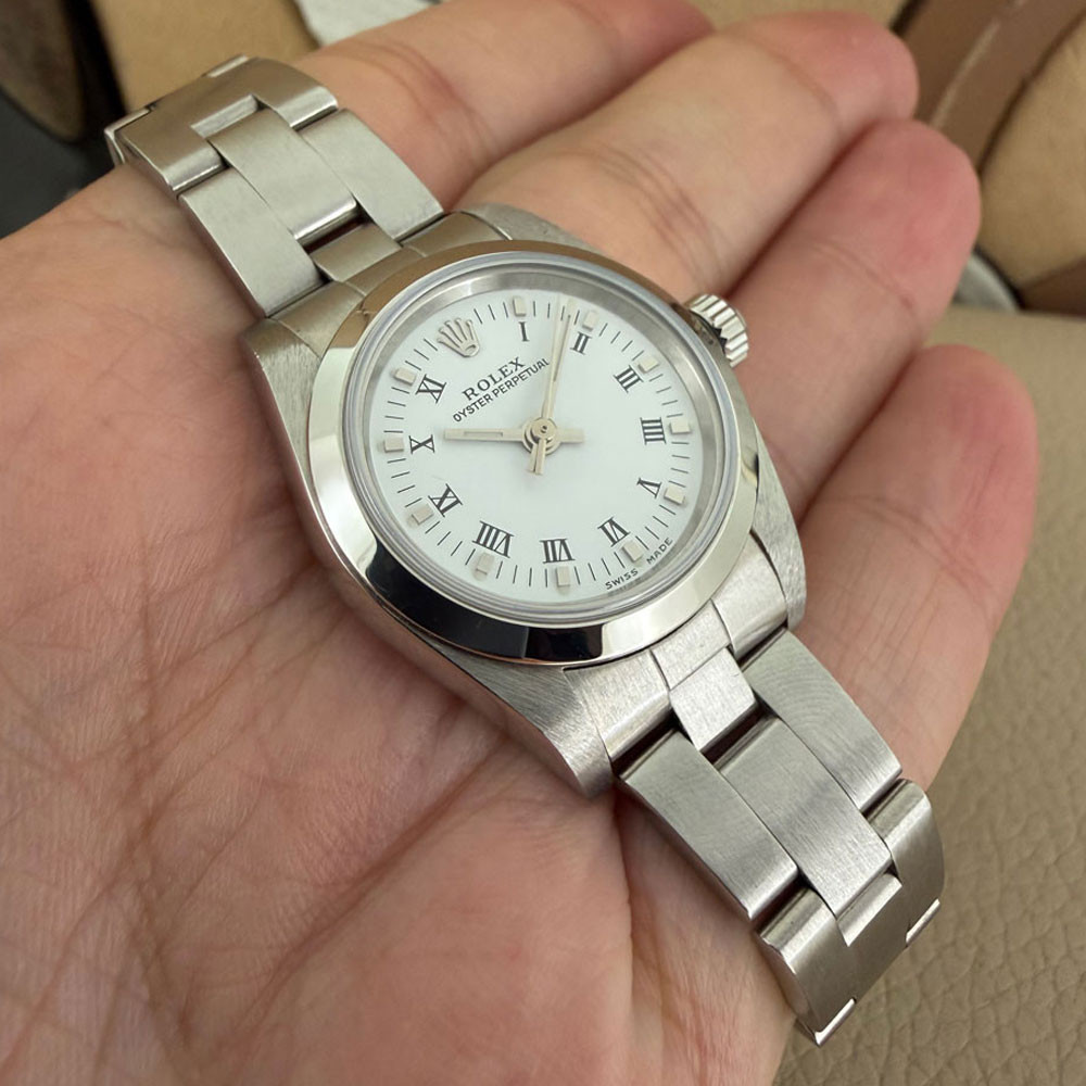 Rolex Oyster Perpetual Lady 76080 11
