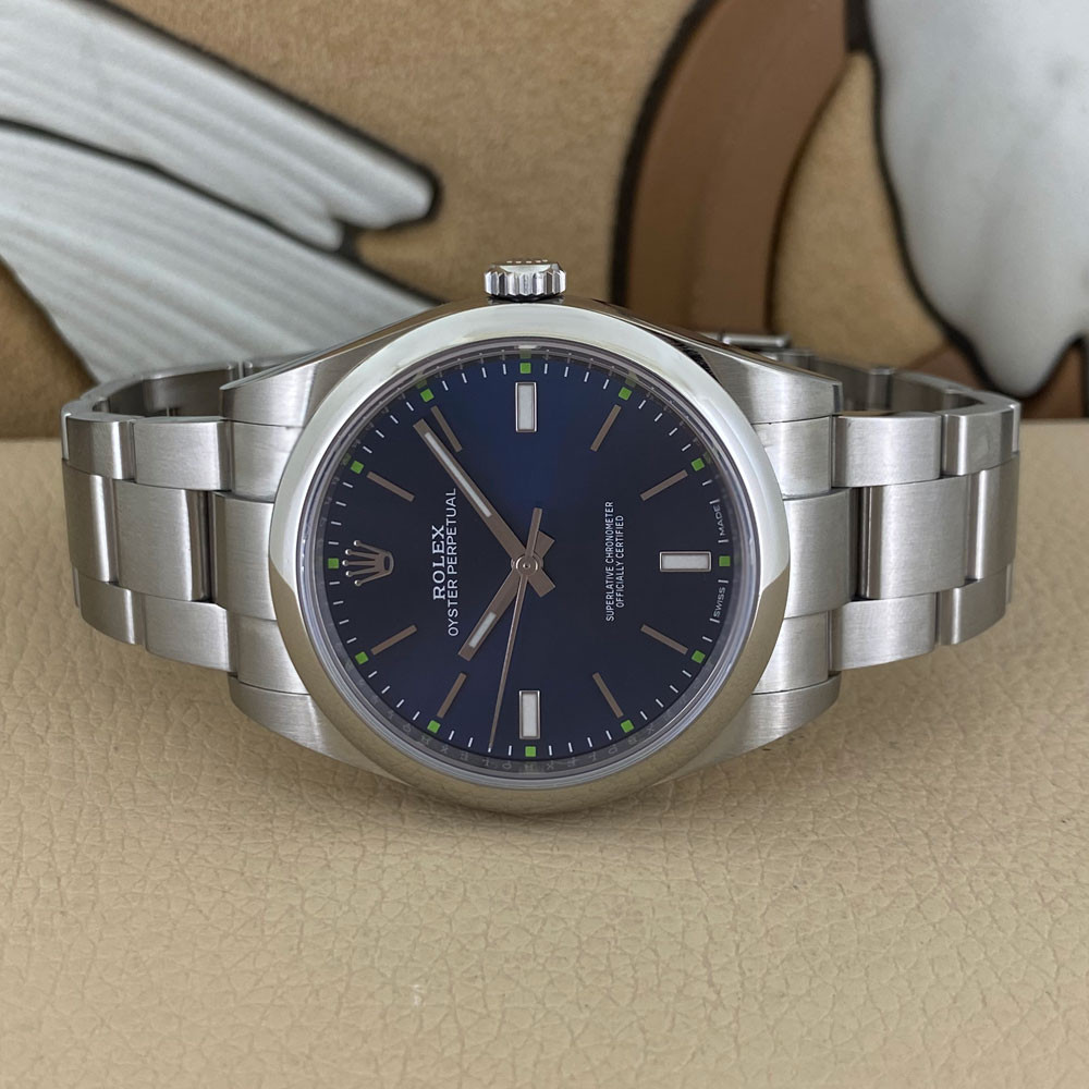 Rolex Oyster Perpetual Blue 114300 7