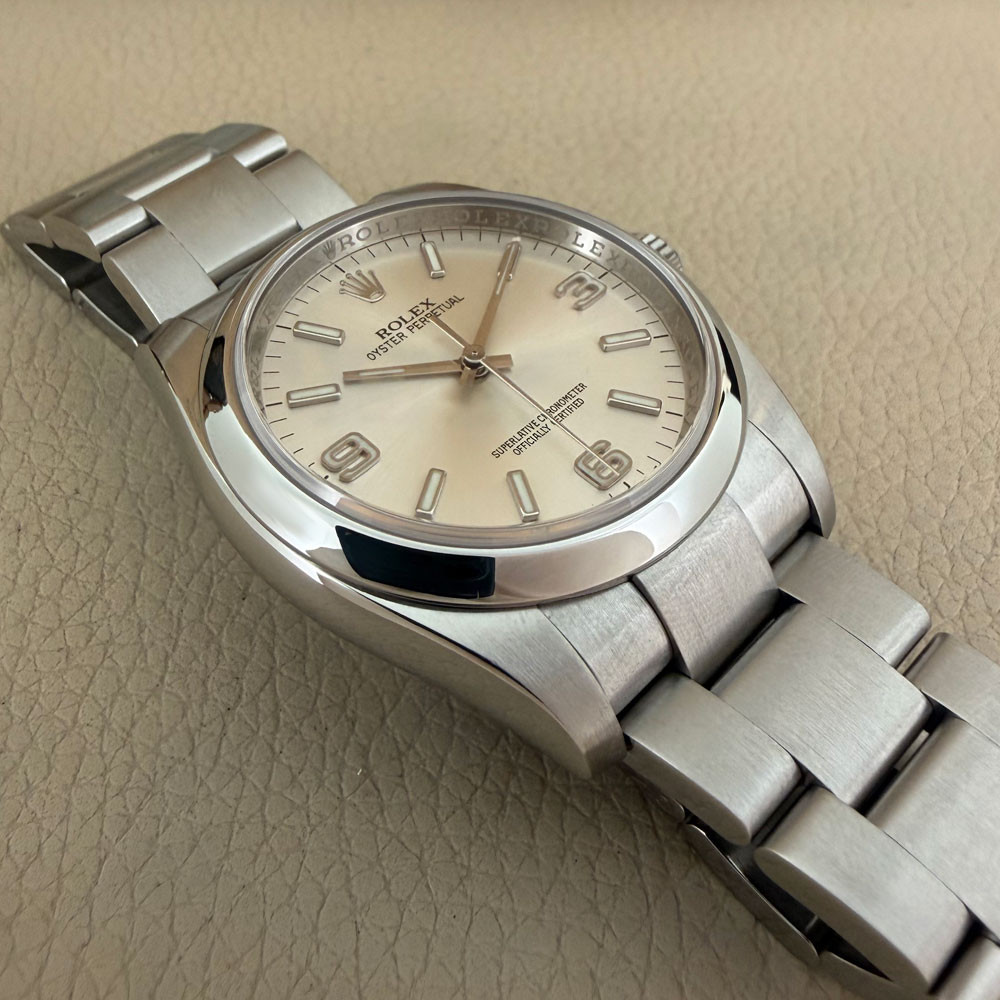 Rolex Oyster Perpetual 116000 13