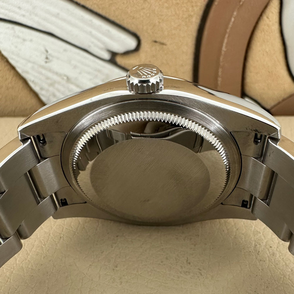 Rolex Oyster Perpetual 116000 7