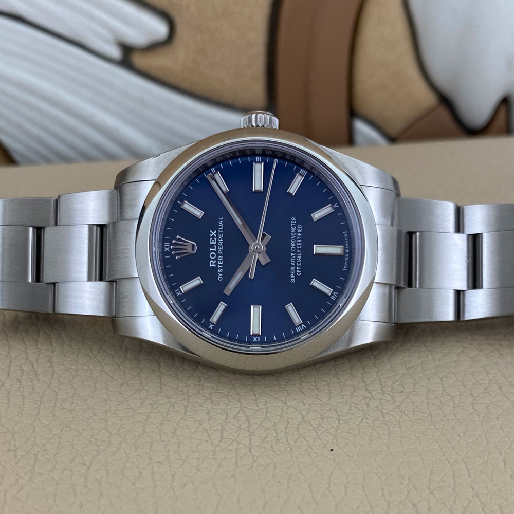 Rolex Oyster Perpetual Blue 124200 15