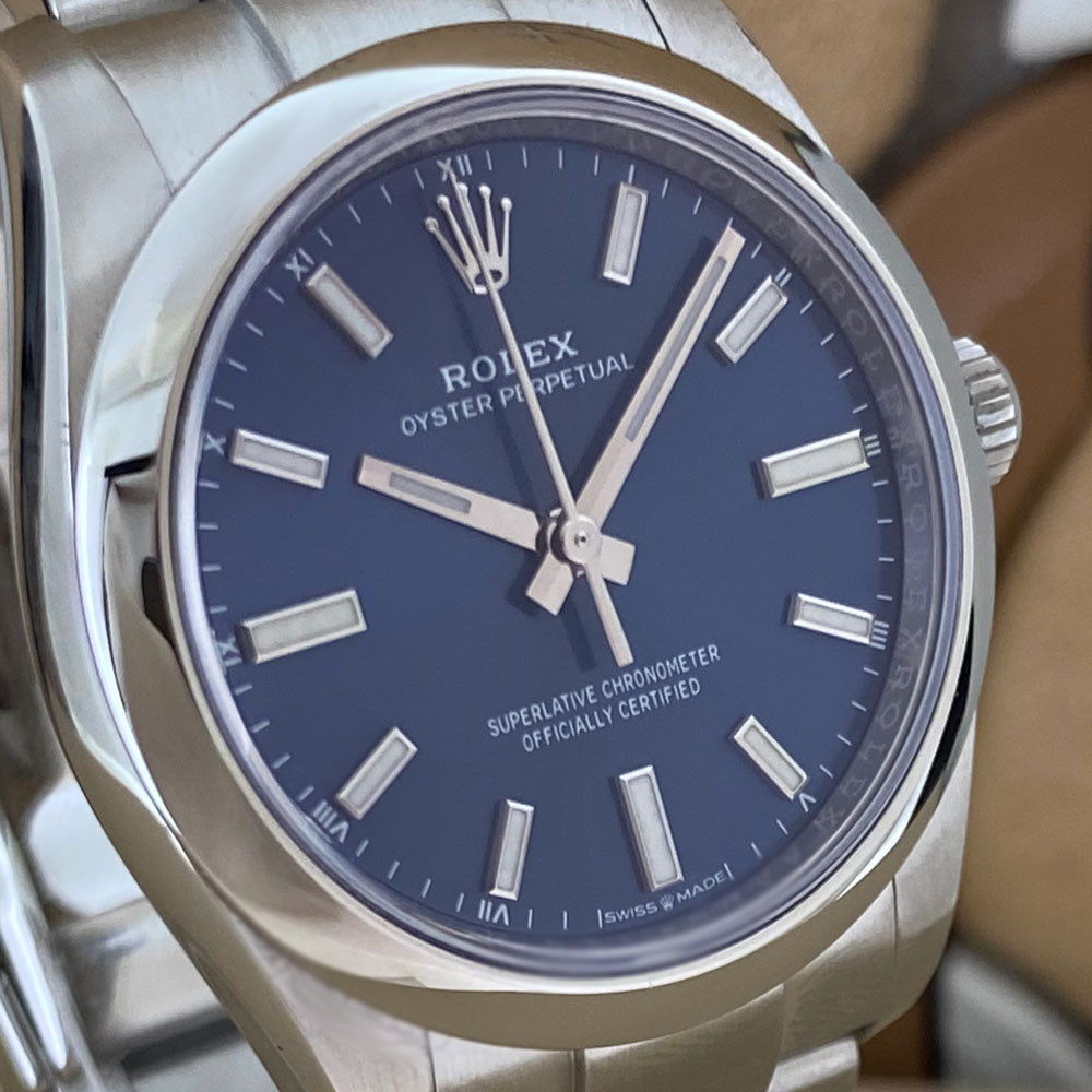 Rolex Oyster Perpetual Blue 124200 6