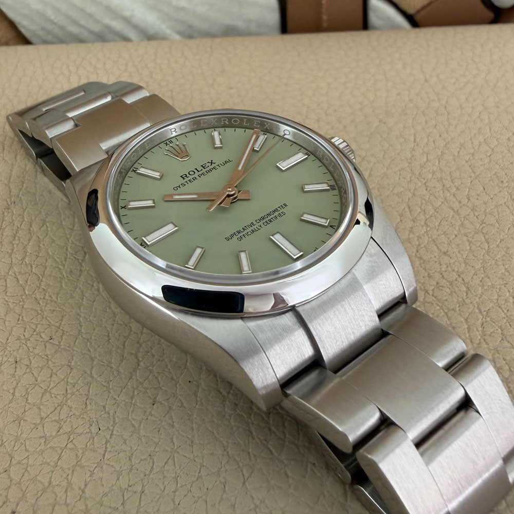 Rolex Oyster Perpetual Pistachio 124200 13