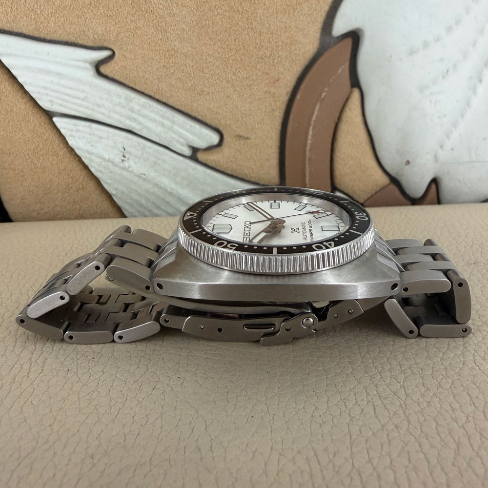 Seiko Prospex Divers 200 6R35-01Z0 11
