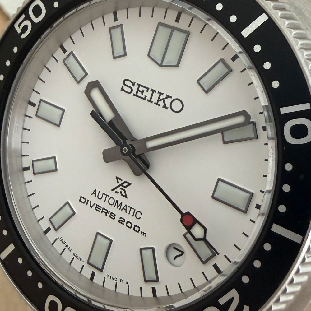 Seiko Prospex Divers 200 6R35-01Z0 5