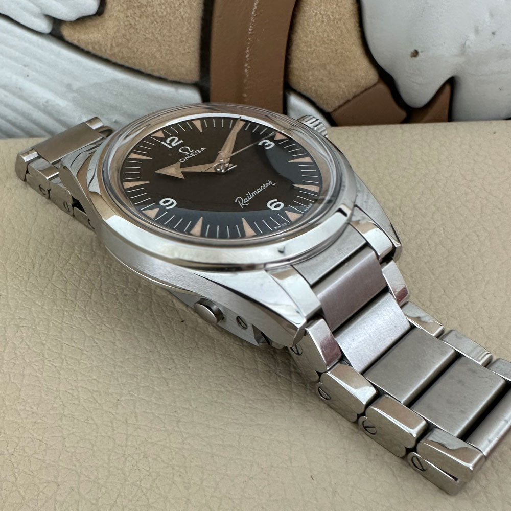 Omega Railmaster TRILOGY 1957 60th Anniversary 22010382001002 12