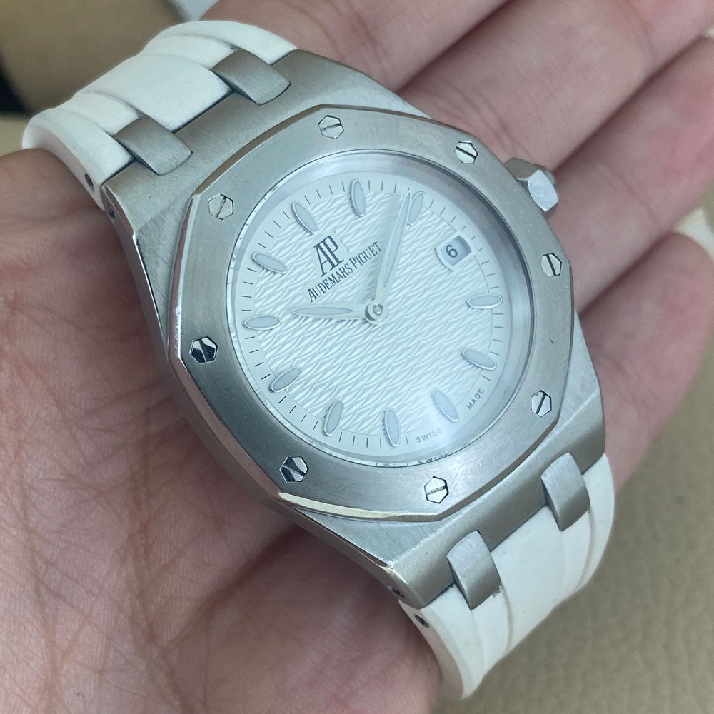 Audemars Piguet Royal Oak Lady 67600ST 10
