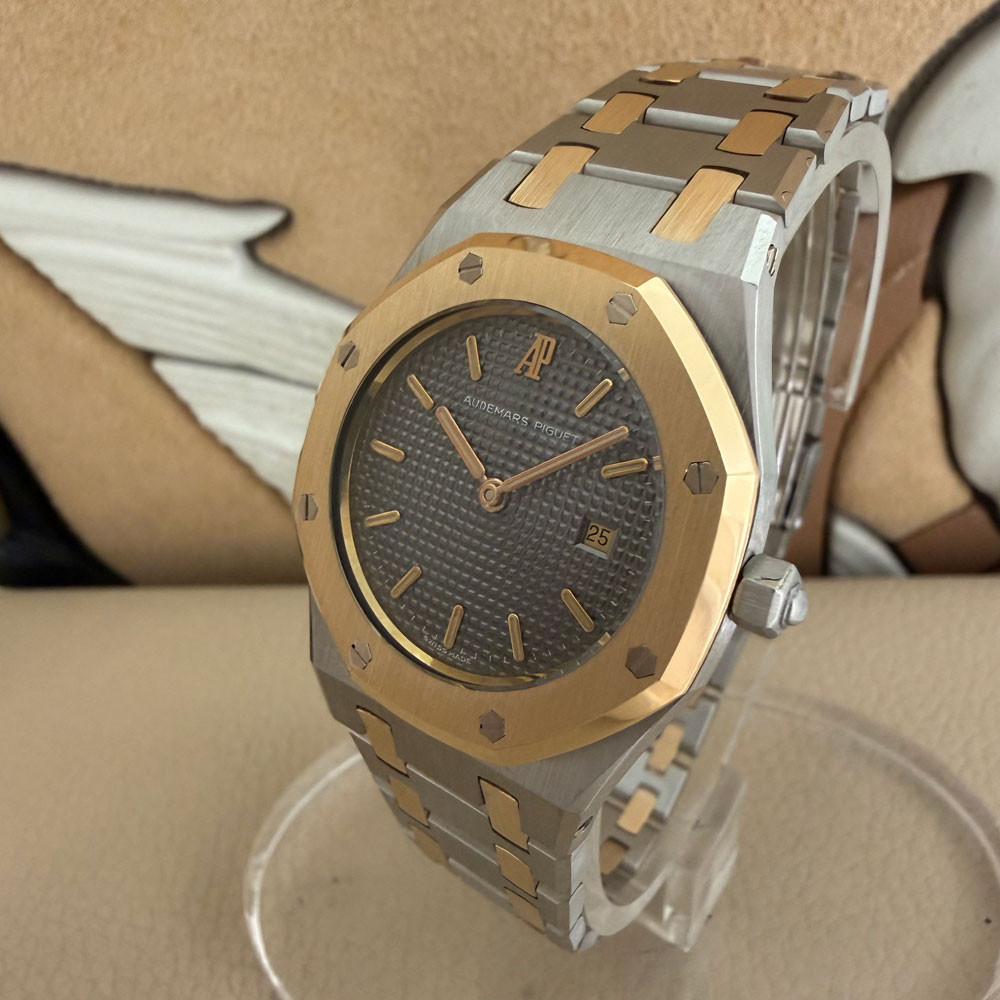 Audemars Piguet Royal Oak Midsize 1