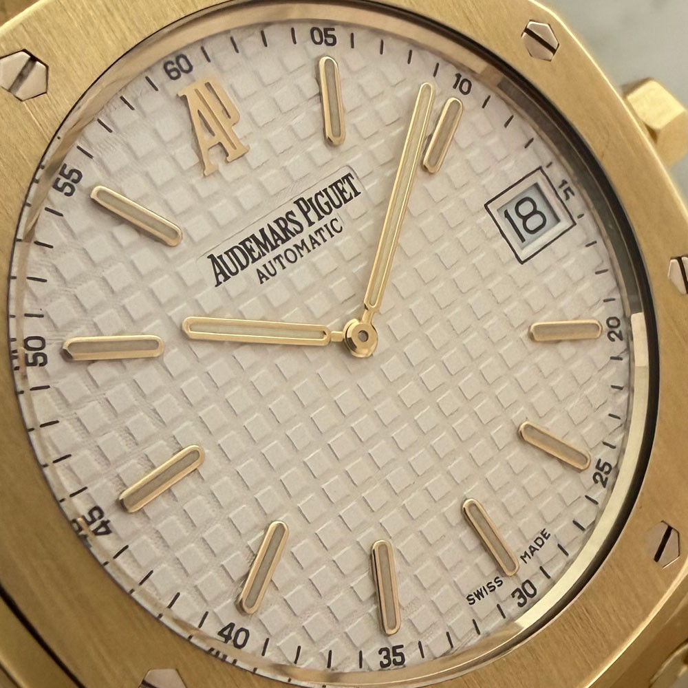 Audemars Piguet Royal Oak Jumbo 15202BA.OO.0944BA.01 6