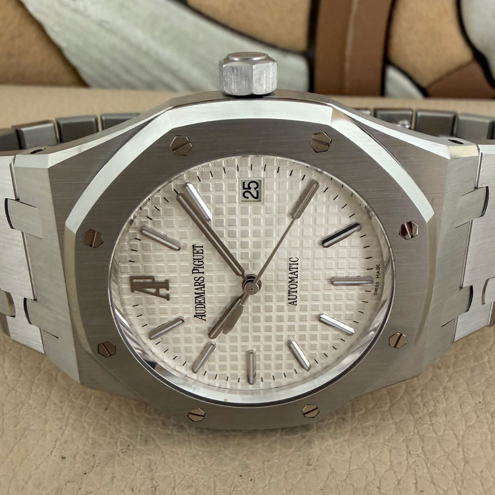 Audemars Piguet Royal Oak 15300ST.OO.1220ST.01 14