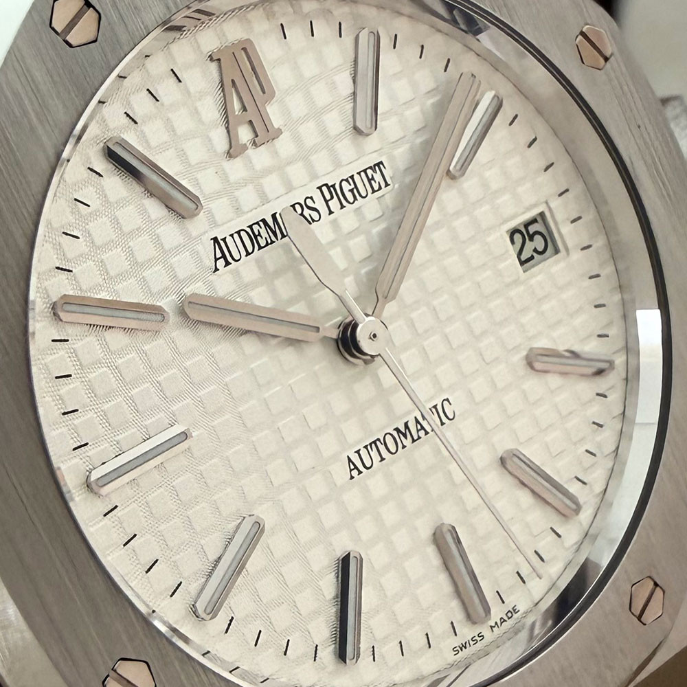 Audemars Piguet Royal Oak 15300ST.OO.1220ST.01 6