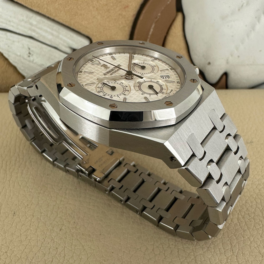 Audemars Piguet Royal Oak Chronograph 25860ST.OO.1110ST.05 12