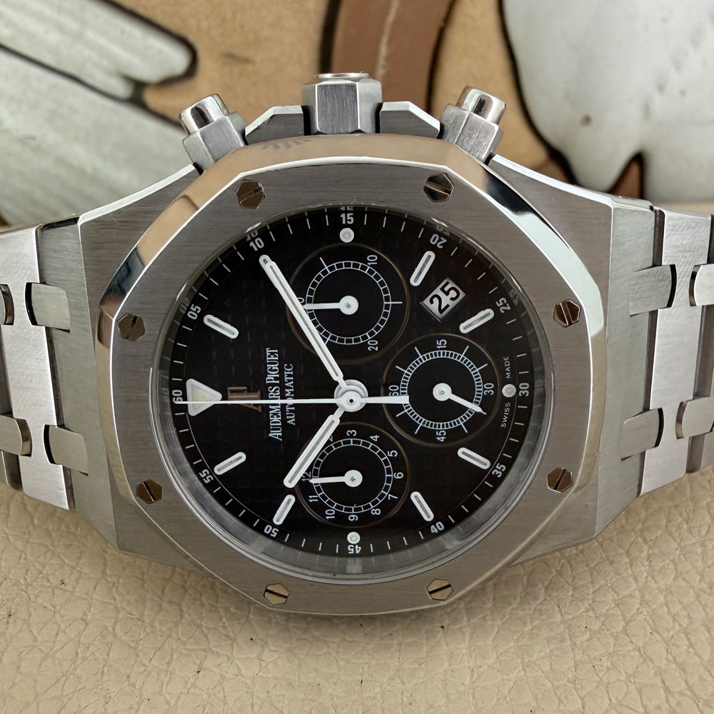 Audemars Piguet Royal Oak Chronograph 26300ST.OO.1110ST.03 14