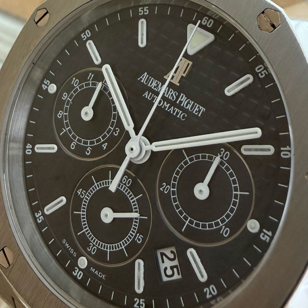 Audemars Piguet Royal Oak Chronograph 26300ST.OO.1110ST.03 5