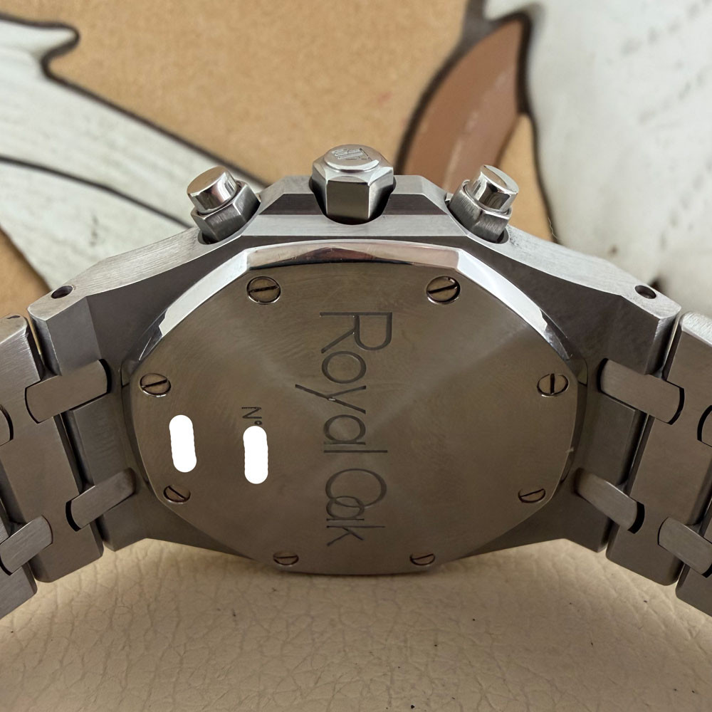 Audemars Piguet Royal Oak Chronograph 26300ST.OO.1110ST.03 8