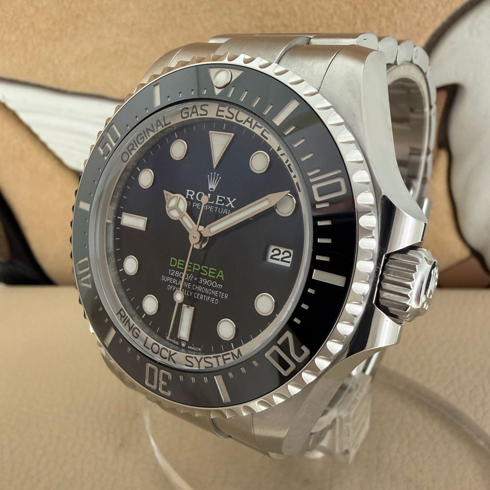 Rolex Sea-Dweller Deepsea 136660 2
