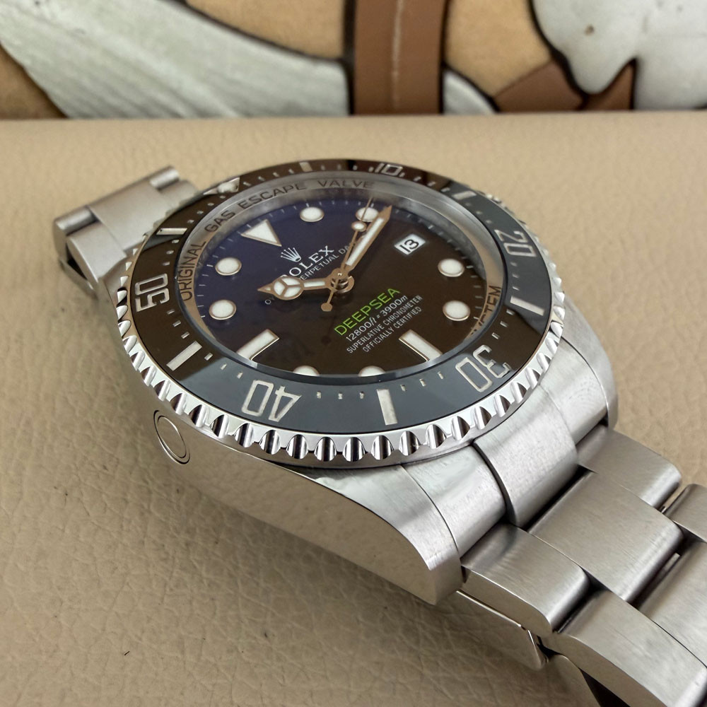 Rolex Sea-Dweller Deepsea DBlue Cameron 136660 14