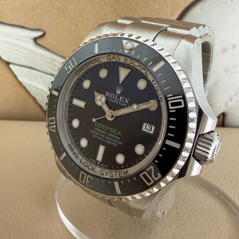 Rolex Sea-Dweller Deepsea DBlue Cameron 136660 2