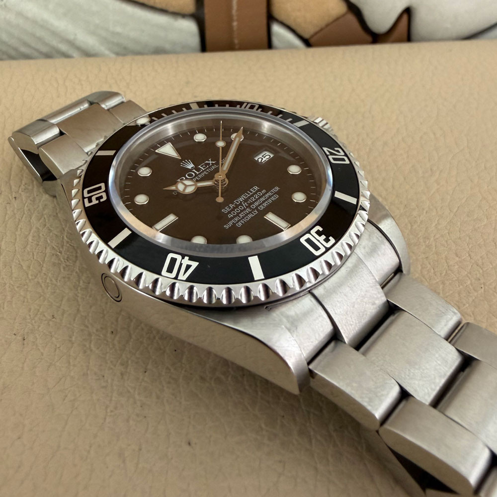 Rolex Sea-Dweller 16600 12