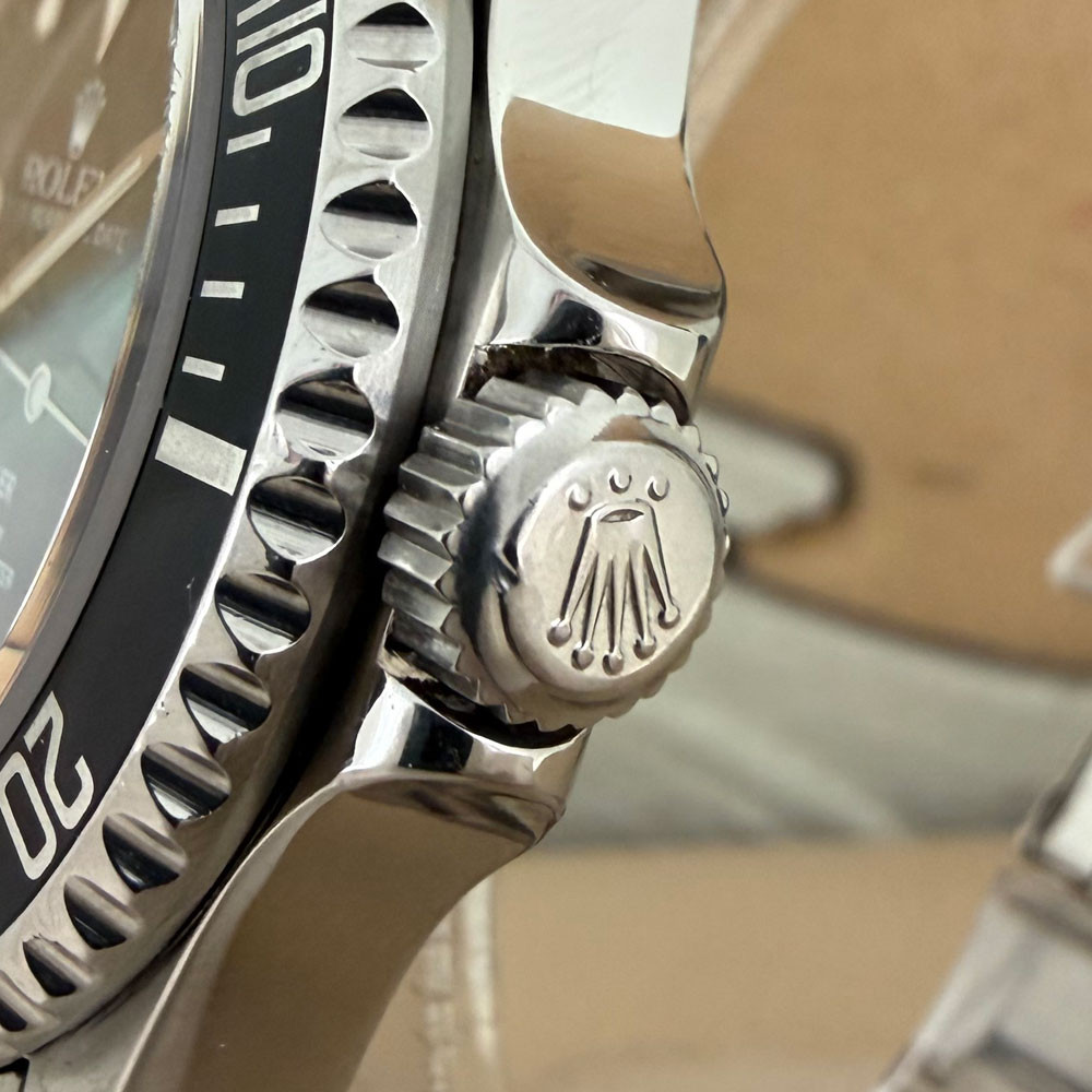 Rolex Sea-Dweller 16600 4