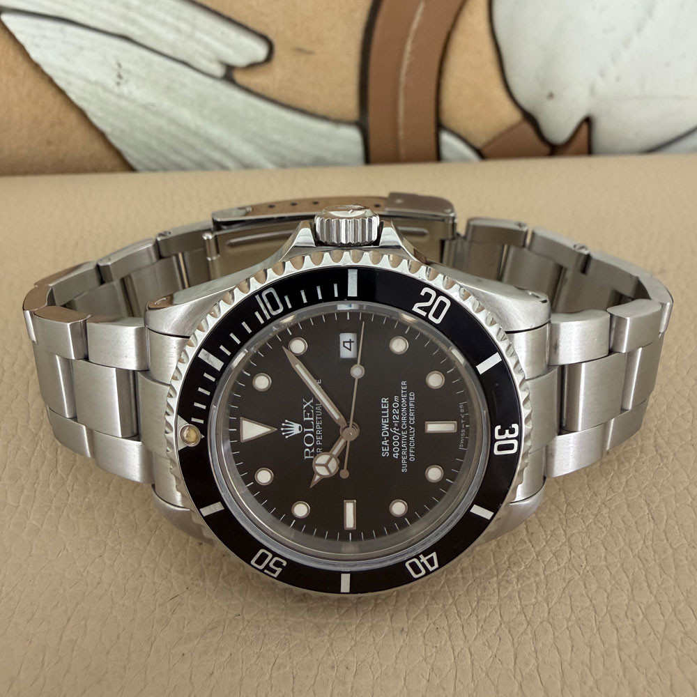 Rolex Sea-Dweller 16600 7