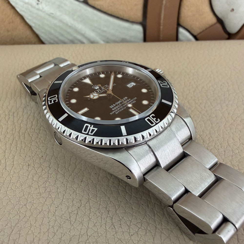 Rolex Sea-Dweller 16600 12