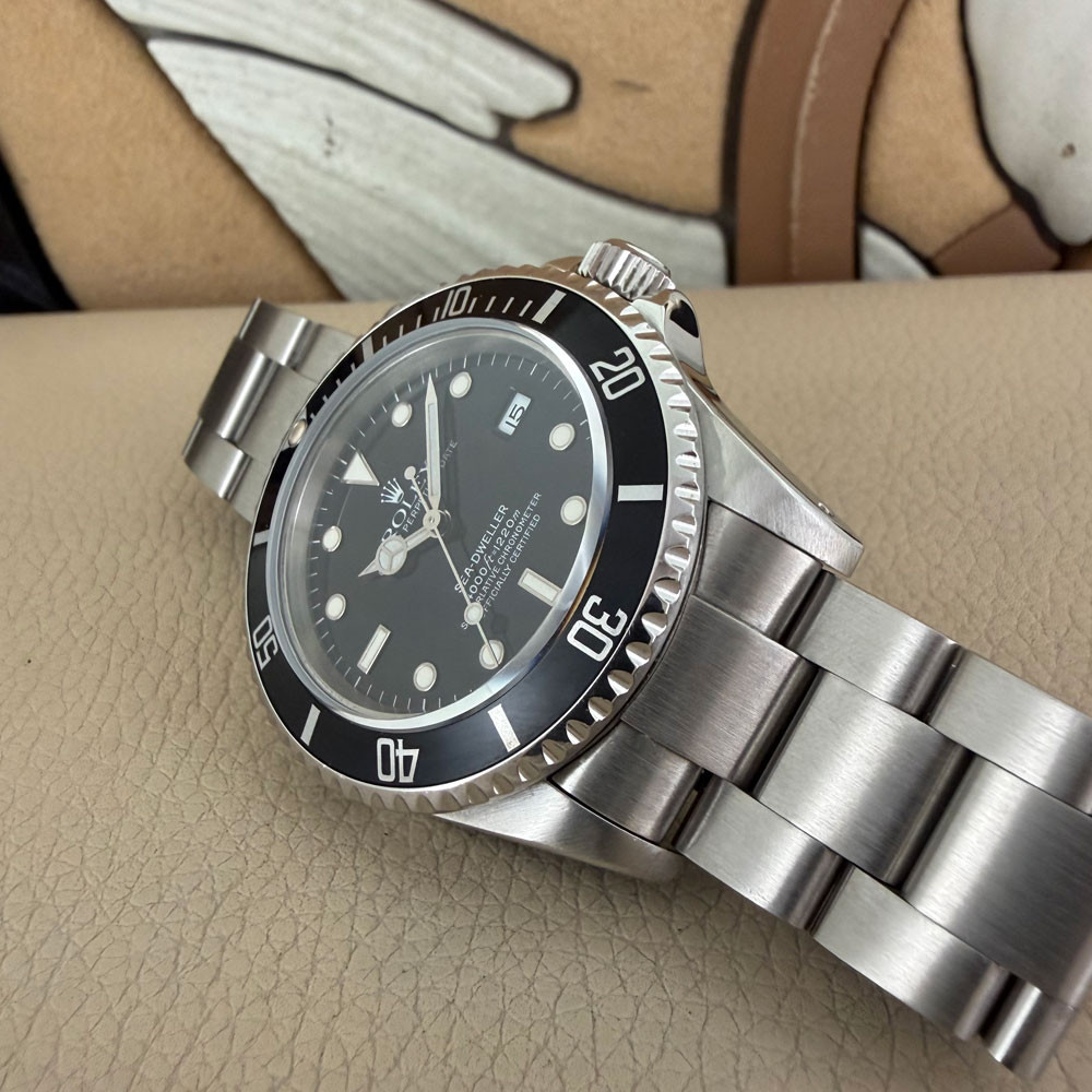 Rolex Sea-Dweller 16600 13