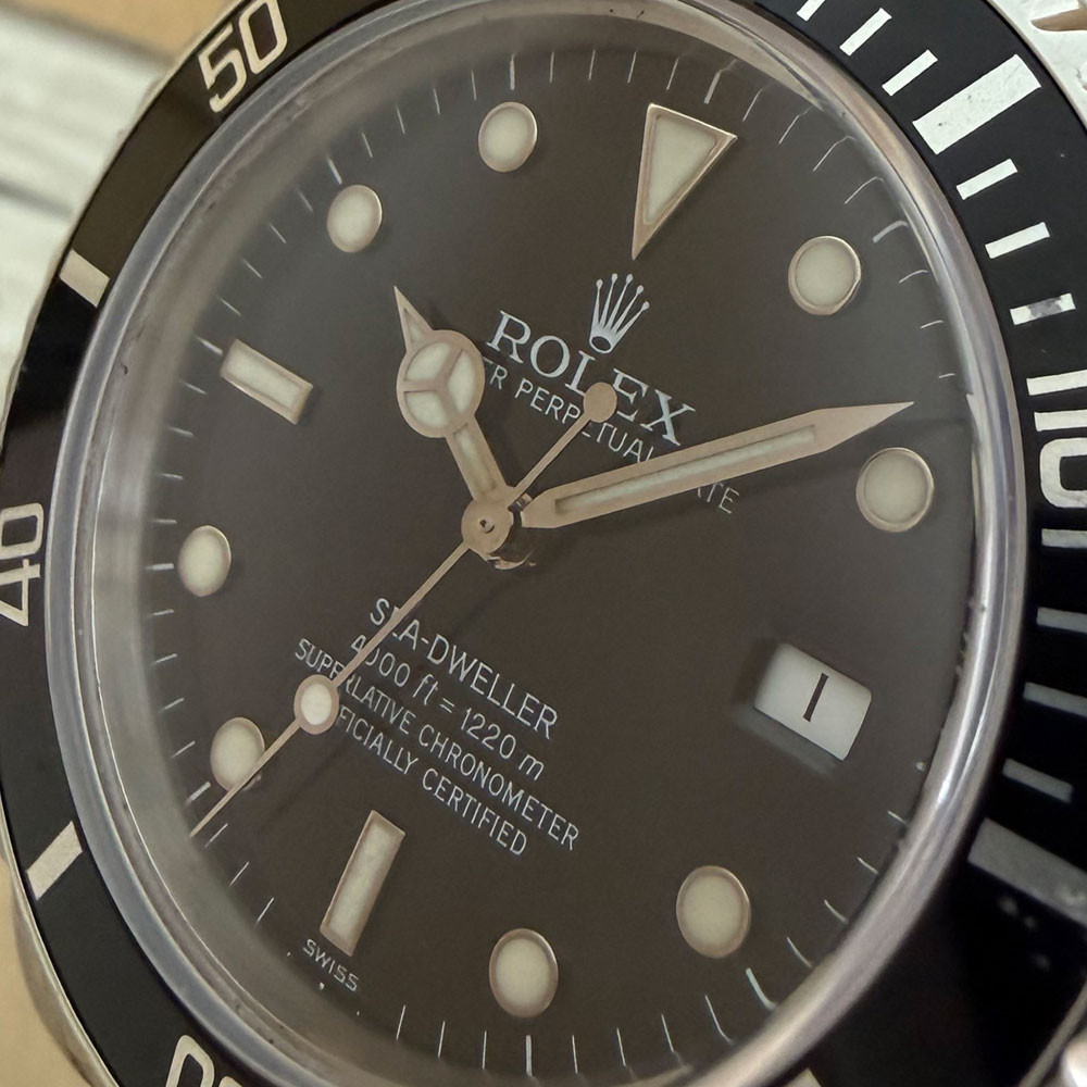 Rolex Sea-Dweller Swiss Only 16600 4