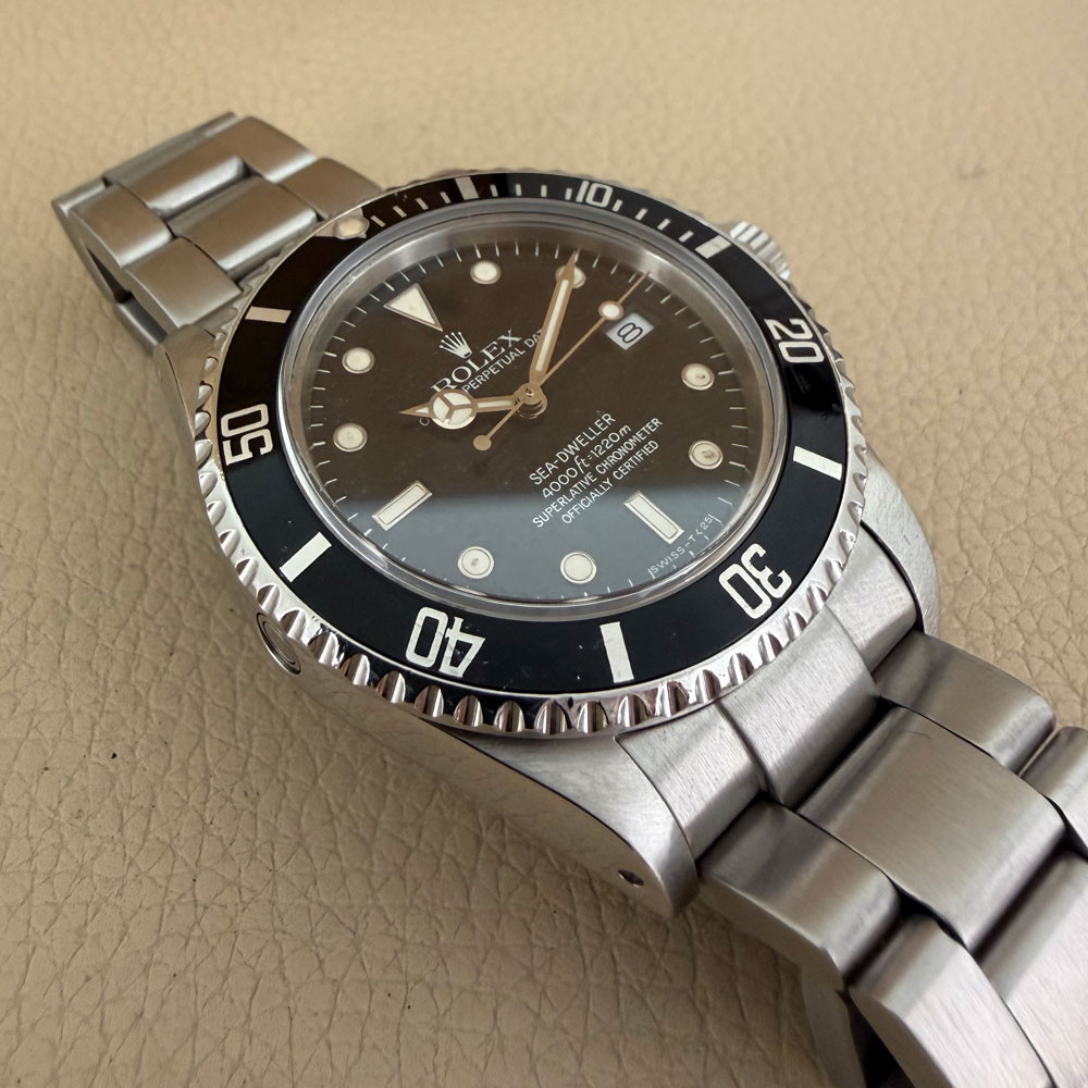 Rolex Sea-Dweller Triple Six 16660 15