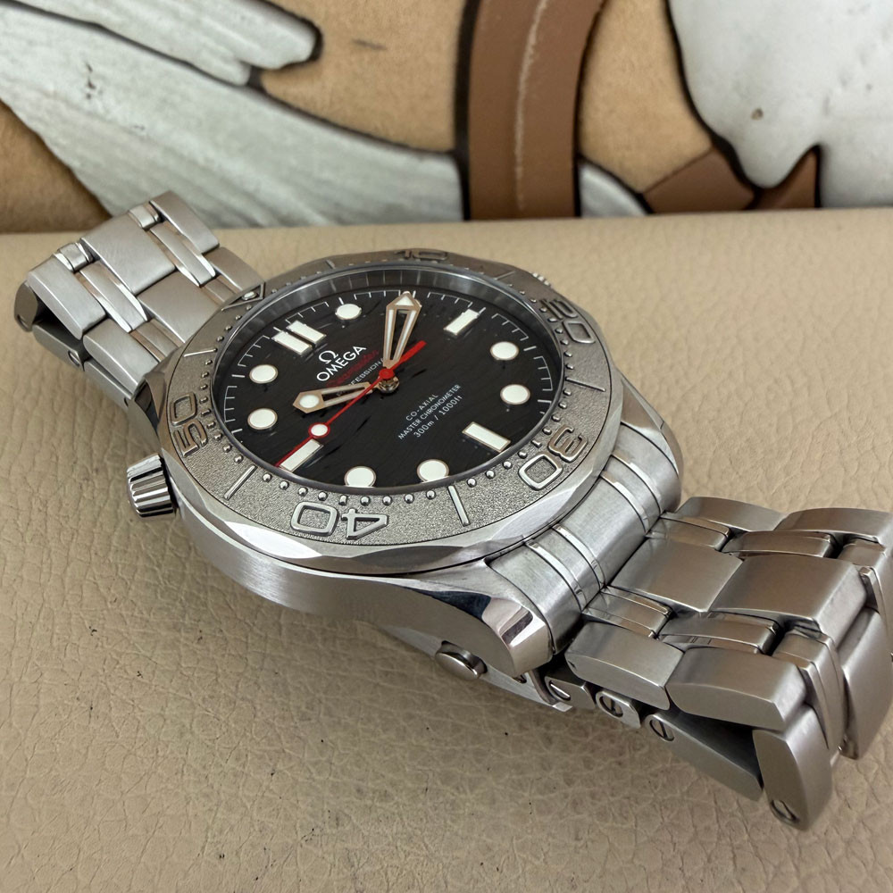 Omega Seamaster 300 Nekton Edition 21030422001002 13